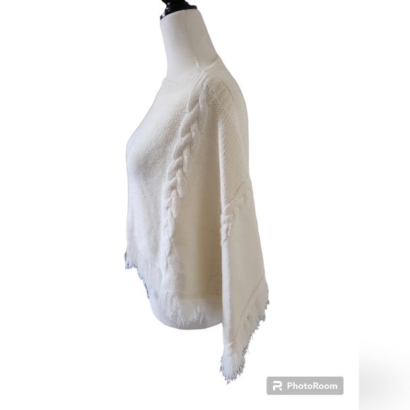 Poncho/girl - Picture 2 of 5